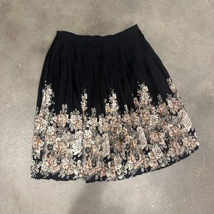 june & hudson Black and Floral Pleated Skirt